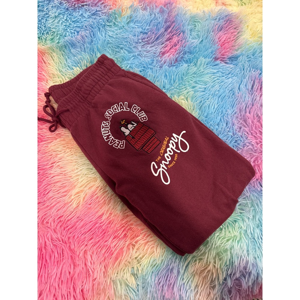 Peanuts‎ Social Club Snoopy Sweatpants Burgundy Graphic Joggers XS
